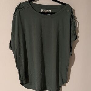 Cupio Dark Green Short Sleeve Top